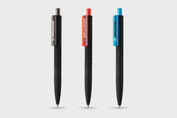 Pen met diamantpatroon en gekleurde clip
